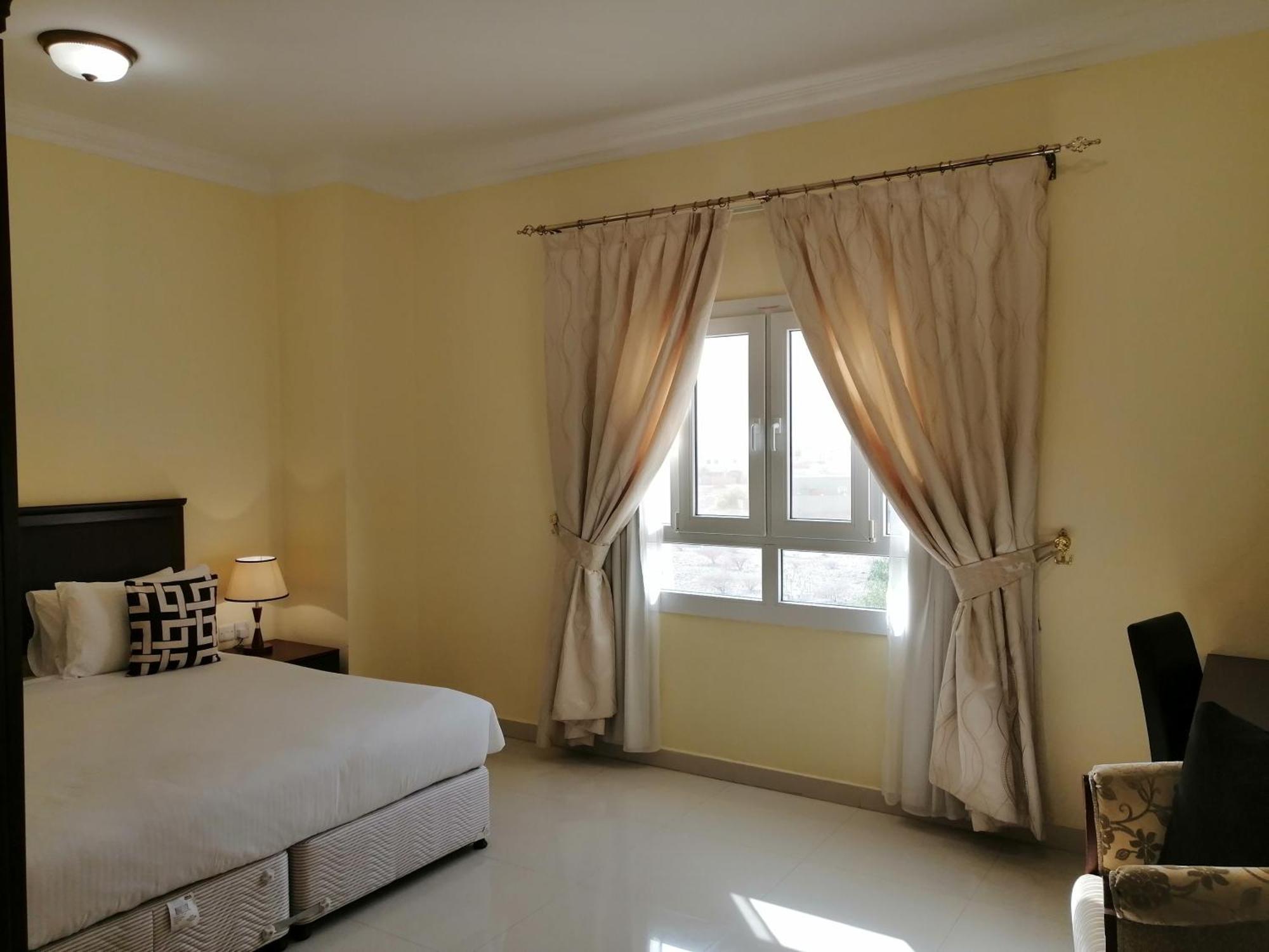 Nizwa Hotel Apartments Экстерьер фото